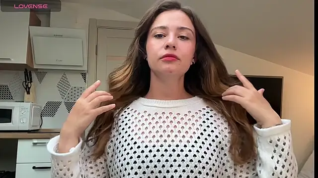 Clara June online show from 3, 7, 2026
