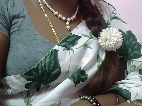 Snapshot of tamil-priyaaa chatting on 22, 7, 2026 tamil-priyaaa online show from 22, 7, 2026