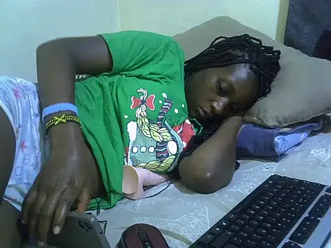 Snapshot of cuddle_lover1 chatting on 28, 6, 2026 cuddle lover1 online show from 28, 6, 2026