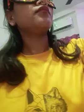 Snapshot of Hot-Rani-76 chatting on 19, 6, 2026 Hot-Rani-76 online show from 19, 6, 2026