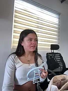Snapshot of Camila_Duarte_2 chatting on 30, 6, 2026 Camila Duarte 2 online show from 30, 6, 2026