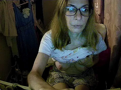 Aphrodity Roxx online show from 18, 7, 2026