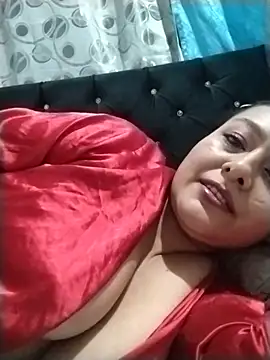 Snapshot of sussan_sexymilf chatting on 1, 8, 2026 sussan sexymilf online show from 1, 8, 2026