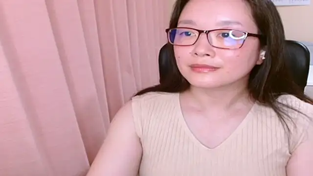 Snapshot of LENA-xo chatting on 23, 7, 2026 LENA-xo online show from 23, 7, 2026