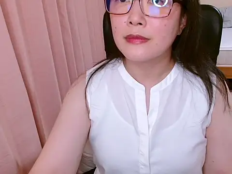 Snapshot of LENA-xo chatting on 24, 7, 2026 LENA-xo online show from 24, 7, 2026