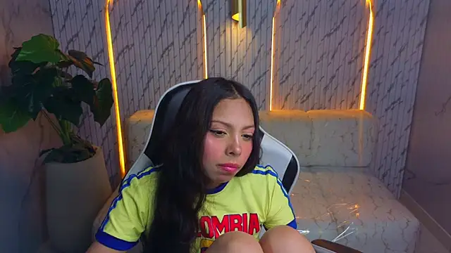Snapshot of samantha_tx_ chatting on 17, 6, 2026 samantha tx online show from 17, 6, 2026