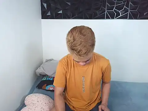 yourmikexxx online show from 19, 6, 2026