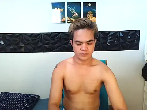 yourmikexxx online show from 21, 7, 2026