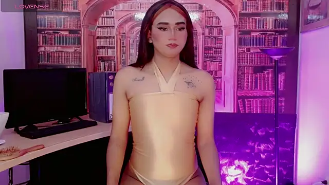 Snapshot of Kimberly_Lopez chatting on 18, 6, 2026 Kimberly Lopez online show from 18, 6, 2026