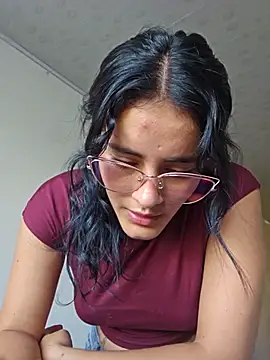 Snapshot of Emmaa-_- chatting on 17, 7, 2026 Emmaa- - online show from 17, 7, 2026