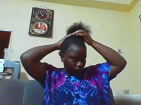 Snapshot of biganni_ chatting on 8, 7, 2026 biganni online show from 8, 7, 2026