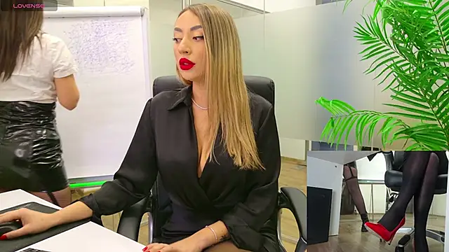 Snapshot of BabesGoWild chatting on 13, 2, 2025 BabesGoWild online show from 13, 2, 2025