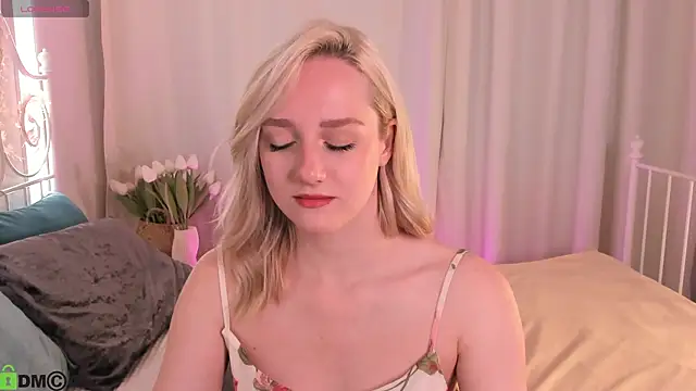 Snapshot of Chloe-Deccer chatting on 20, 7, 2026 Chloe-Deccer online show from 20, 7, 2026
