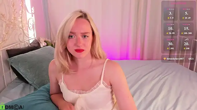 Snapshot of Chloe-Deccer chatting on 3, 8, 2026 Chloe-Deccer online show from 3, 8, 2026