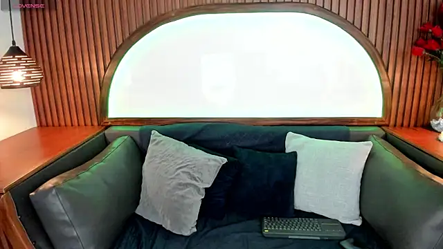 Snapshot of LevinFox chatting on 27, 6, 2026 LevinFox online show from 27, 6, 2026