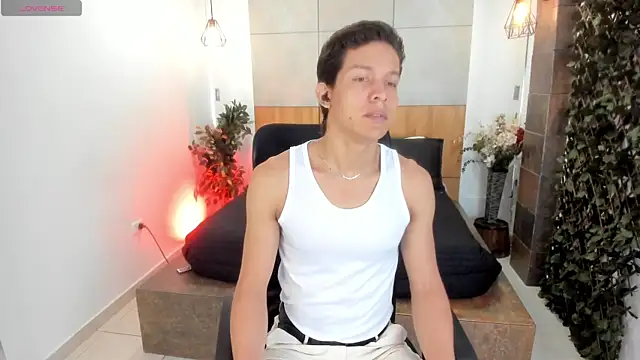 Snapshot of LevinFox chatting on 9, 7, 2026 LevinFox online show from 9, 7, 2026