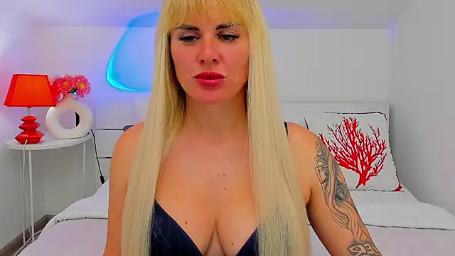 Snapshot of LilyDav chatting on 18, 6, 2026 LilyDav online show from 18, 6, 2026