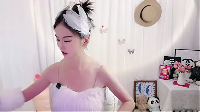 Snapshot of Ella-008 chatting on 15, 6, 2026 Ella-008 online show from 15, 6, 2026