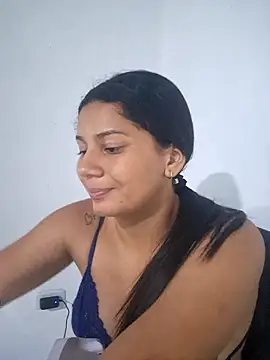Snapshot of emperatrizcute29 chatting on 18, 6, 2026 emperatrizcute29 online show from 18, 6, 2026
