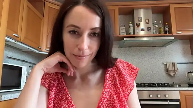 Flamingo Queen online show from 17, 6, 2026