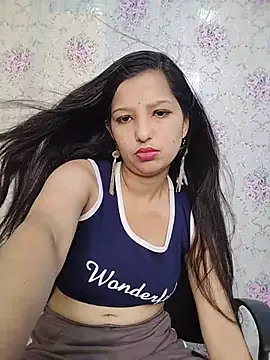 Snapshot of Queen_Rosyy chatting on 30, 6, 2026 Queen Rosyy online show from 30, 6, 2026