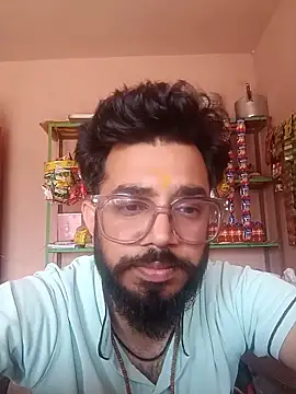 Snapshot of Desindianbull69 chatting on 9, 6, 2026 Desindianbull69 online show from 9, 6, 2026