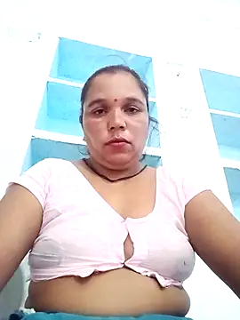 Snapshot of Cute_simmy56 chatting on 19, 6, 2026 Cute simmy56 online show from 19, 6, 2026