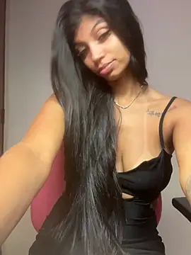 Snapshot of anamayla1 chatting on 8, 7, 2026 anamayla1 online show from 8, 7, 2026