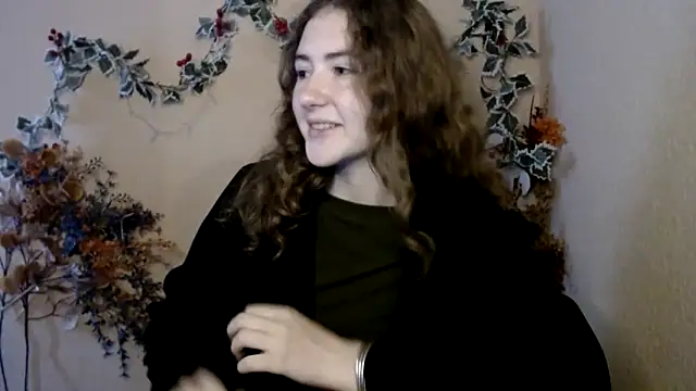 Snapshot of Crimson_Bite chatting on 9, 6, 2026 Crimson Bite online show from 9, 6, 2026