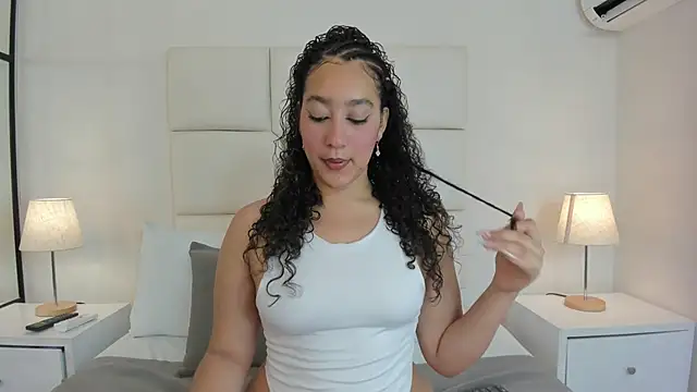 Snapshot of NaomiCambels chatting on 1, 7, 2026 NaomiCambels online show from 1, 7, 2026