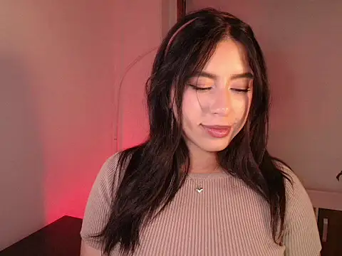 Isa vargas  online show from 22, 7, 2026