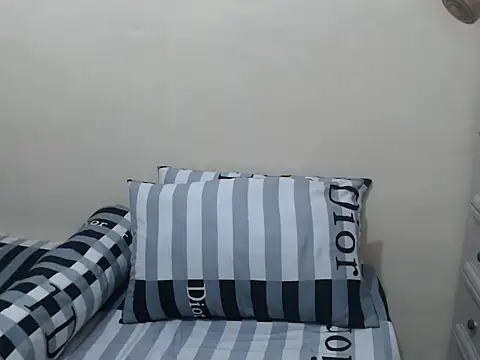 Snapshot of GorgeousPinay_x chatting on 19, 6, 2026 GorgeousPinay x online show from 19, 6, 2026