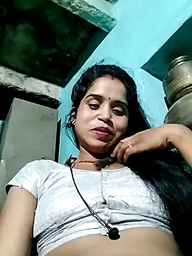Snapshot of Cut_simran56 chatting on 3, 7, 2026 Cut simran56 online show from 3, 7, 2026