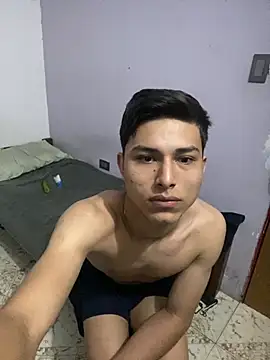 Snapshot of Antoni150906 chatting on 12, 7, 2026 Antoni150906 online show from 12, 7, 2026