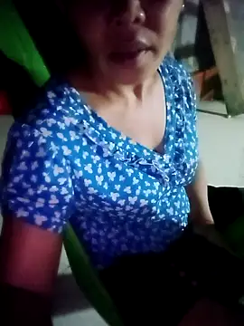 Snapshot of Chin-ni chatting on 2, 7, 2026 Chin-ni online show from 2, 7, 2026
