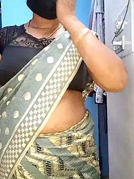 Snapshot of tamil_sarah chatting on 1, 7, 2026 tamil sarah online show from 1, 7, 2026