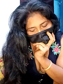 Snapshot of tamil_sarah chatting on 9, 7, 2026 tamil sarah online show from 9, 7, 2026