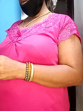 Snapshot of tamil_sarah chatting on 20, 7, 2026 tamil sarah online show from 20, 7, 2026