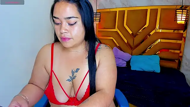 Snapshot of Violett_Cinnamon chatting on 11, 7, 2026 Violett Cinnamon online show from 11, 7, 2026