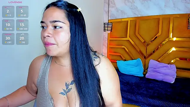 Snapshot of Violett_Cinnamon chatting on 15, 7, 2026 Violett Cinnamon online show from 15, 7, 2026