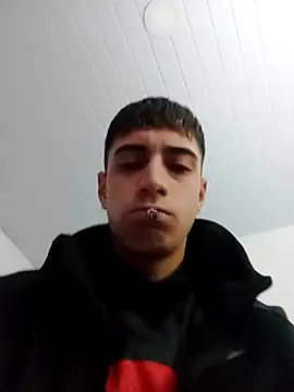Snapshot of nicolasvaleanal chatting on 5, 8, 2026 nicolasvaleanal online show from 5, 8, 2026