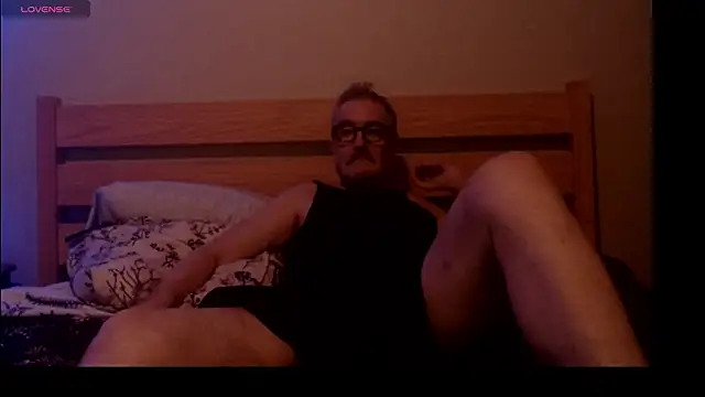 KinkyStacheDaddy online show from 30, 6, 2026