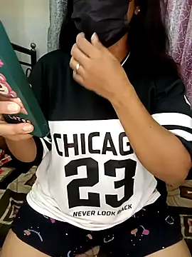 Snapshot of Gauri_Xx chatting on 24, 7, 2026 Gauri Xx online show from 24, 7, 2026