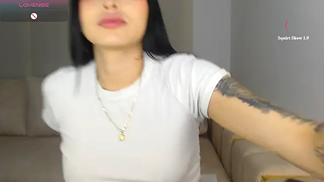Snapshot of linda-es chatting on 13, 7, 2026 linda-es online show from 13, 7, 2026