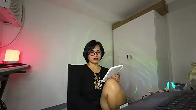 Snapshot of MysticMara chatting on 14, 6, 2026 MysticMara online show from 14, 6, 2026