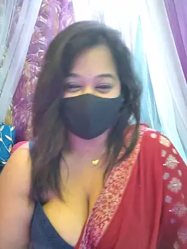 Snapshot of beauty_lisa- chatting on 21, 6, 2026 beauty lisa- online show from 21, 6, 2026