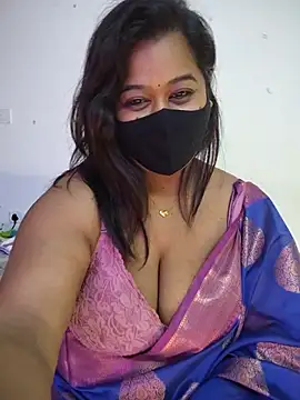 Snapshot of beauty_lisa- chatting on 13, 7, 2026 beauty lisa- online show from 13, 7, 2026
