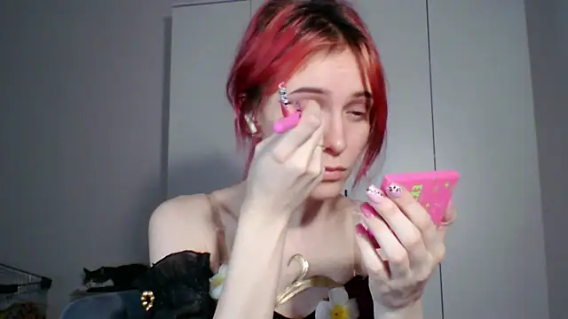 Snapshot of KayleneWesterberg chatting on 21, 6, 2026 KayleneWesterberg online show from 21, 6, 2026