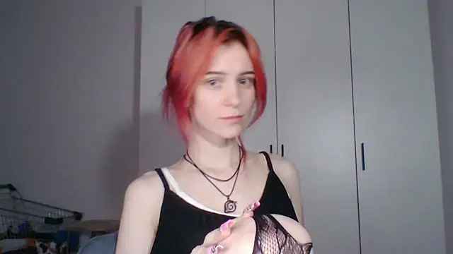Snapshot of KayleneWesterberg chatting on 28, 6, 2026 KayleneWesterberg online show from 28, 6, 2026