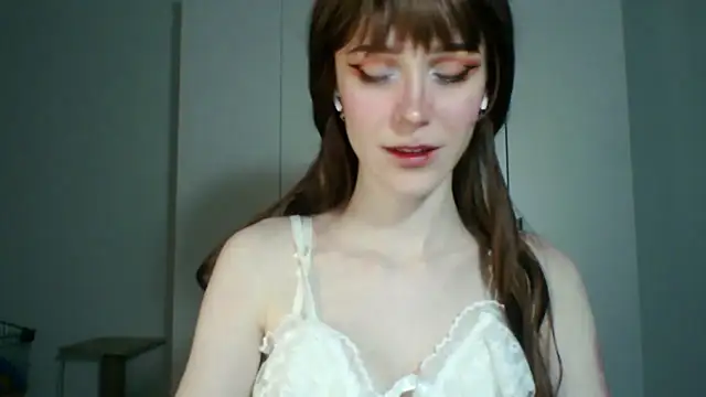 Snapshot of KayleneWesterberg chatting on 6, 7, 2026 KayleneWesterberg online show from 6, 7, 2026
